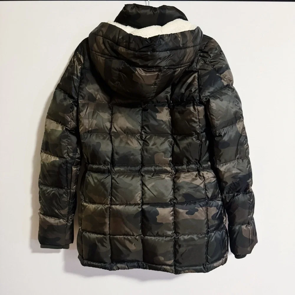 Abercrombie & Fitch - Camouflage Puffer Jacket